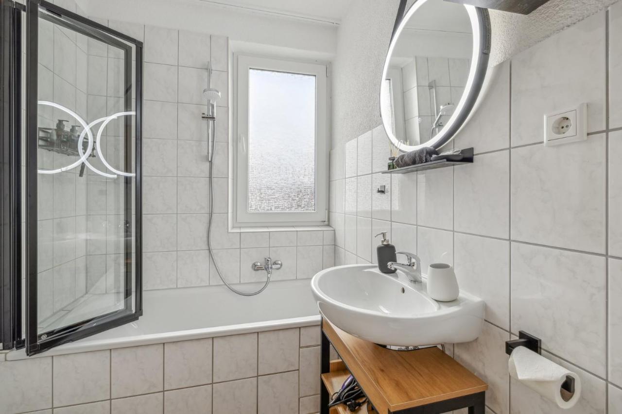 Apartment Amalfi A02 - 2 Zi Fuer 4p - Balkon, Smart Tv, Boxspringbett Kaiserslautern